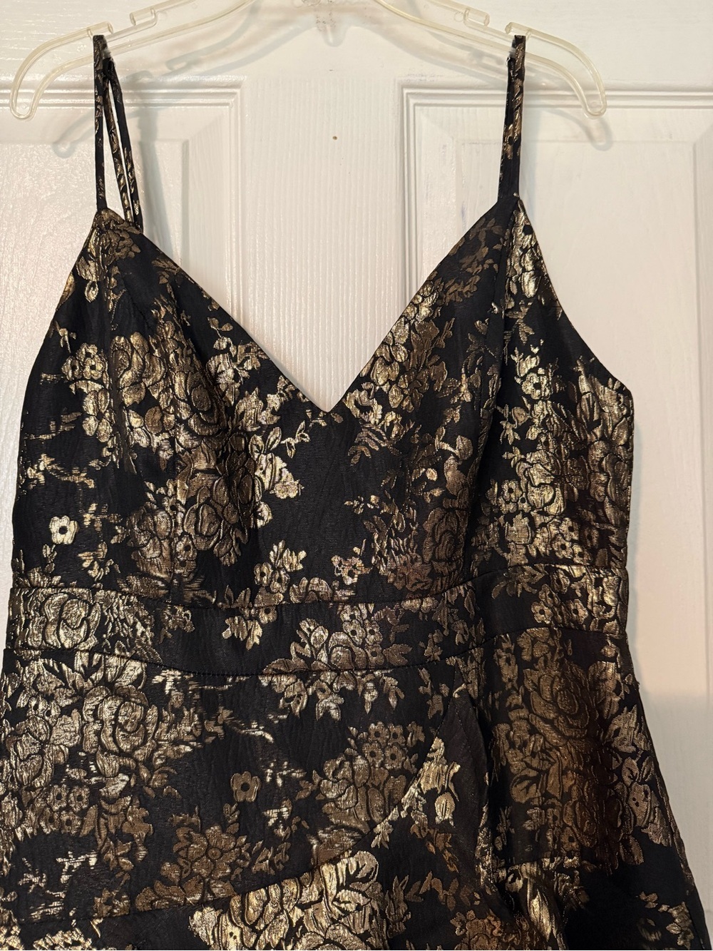 Lulu's Metallic Gold Floral Tiered Mini Dress size L - Picture 5 of 6